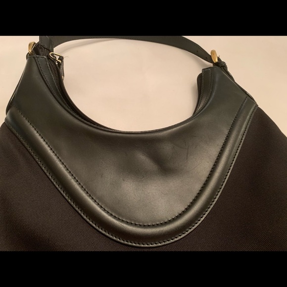 Authentic Gucci Hysteria Hobo 262903 - Picture 3 of 9